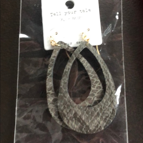 Jewelry - Earrings Jewelry - Earrings